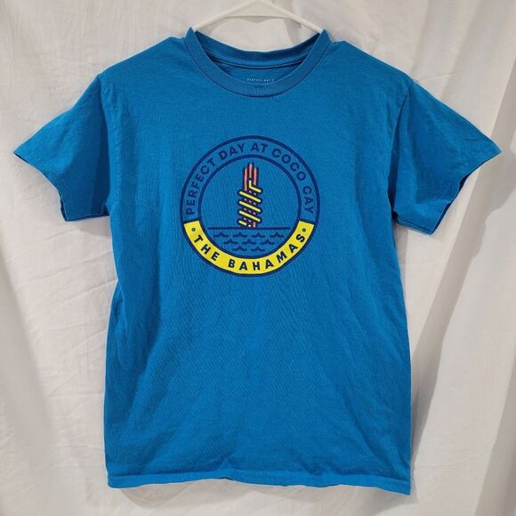 🎉5 For $10🎉 - Coco Cay size small the Bahamas blue short sleeve t shirt - Picture 1 of 2